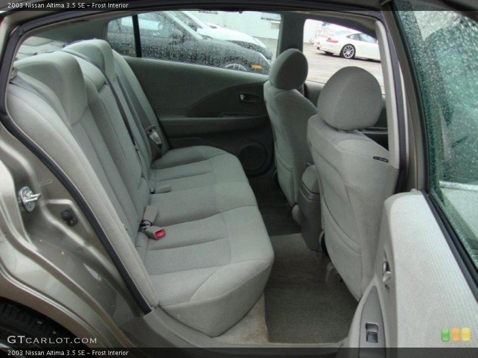 Frost Interior Photo for the 2003 Nissan Altima 3.5 SE #40780731