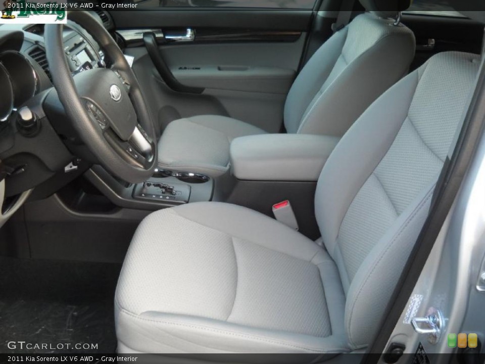 Gray Interior Photo for the 2011 Kia Sorento LX V6 AWD #40781295