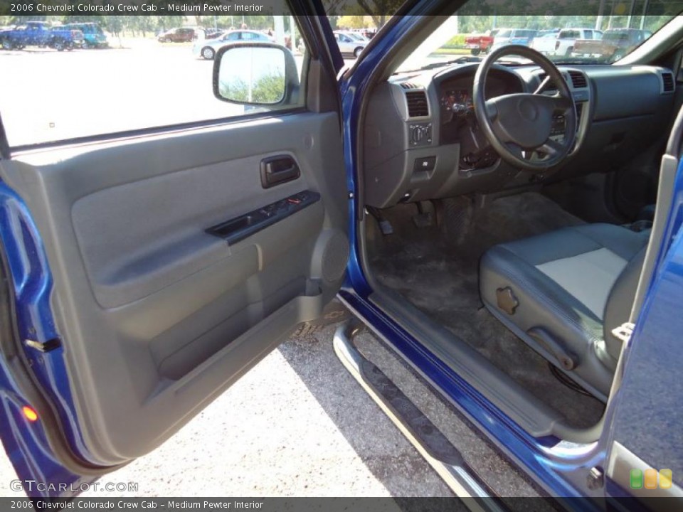 Medium Pewter Interior Photo for the 2006 Chevrolet Colorado Crew Cab #40784907
