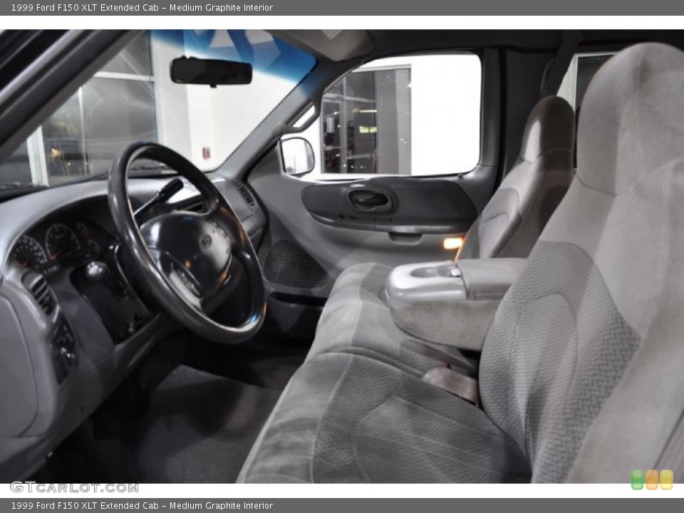 Medium Graphite Interior Photo for the 1999 Ford F150 XLT Extended Cab #40788567
