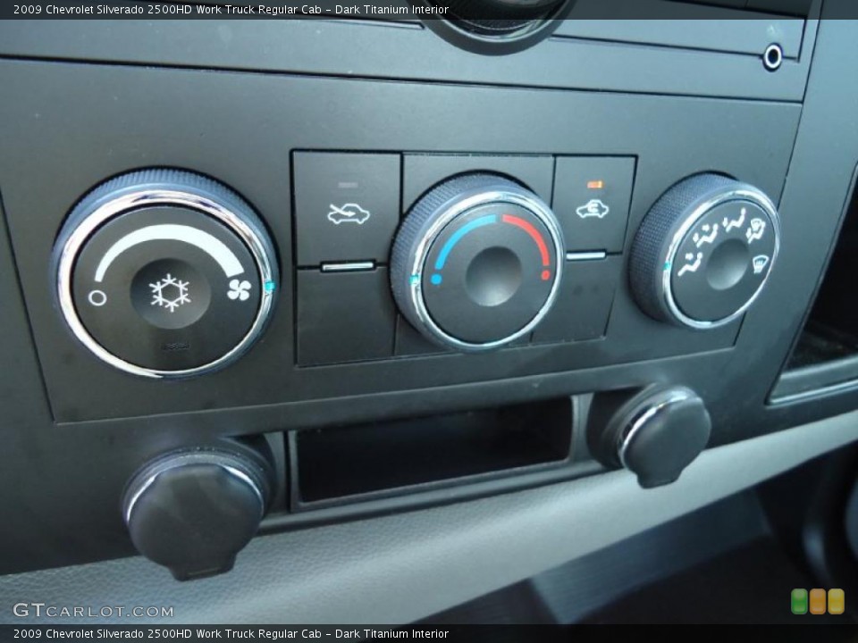 Dark Titanium Interior Controls for the 2009 Chevrolet Silverado 2500HD Work Truck Regular Cab #40791095