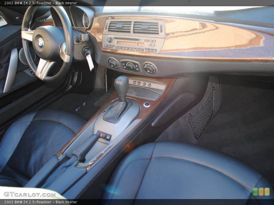 Black Interior Photo for the 2003 BMW Z4 2.5i Roadster #40792535