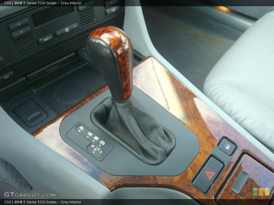Grey Interior Transmission for the 2001 BMW 5 Series 530i Sedan #40793499