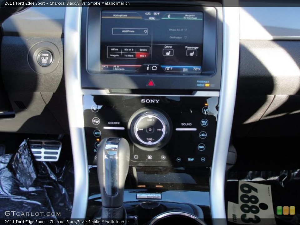 Charcoal Black/Silver Smoke Metallic Interior Controls for the 2011 Ford Edge Sport #40793551