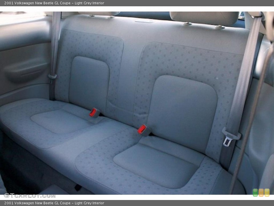 Light Grey Interior Photo for the 2001 Volkswagen New Beetle GL Coupe #40795179