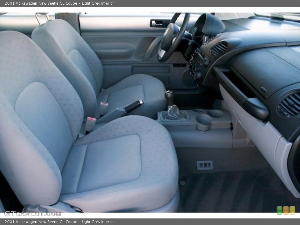 Light Grey Interior Photo for the 2001 Volkswagen New Beetle GL Coupe #40795399