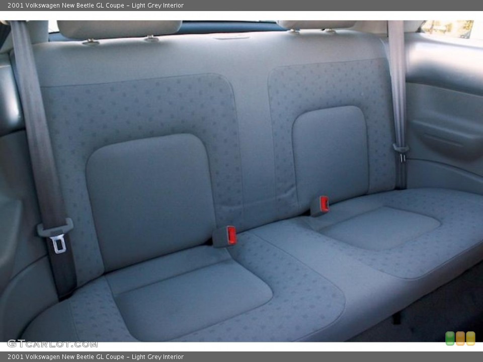 Light Grey Interior Photo for the 2001 Volkswagen New Beetle GL Coupe #40795431
