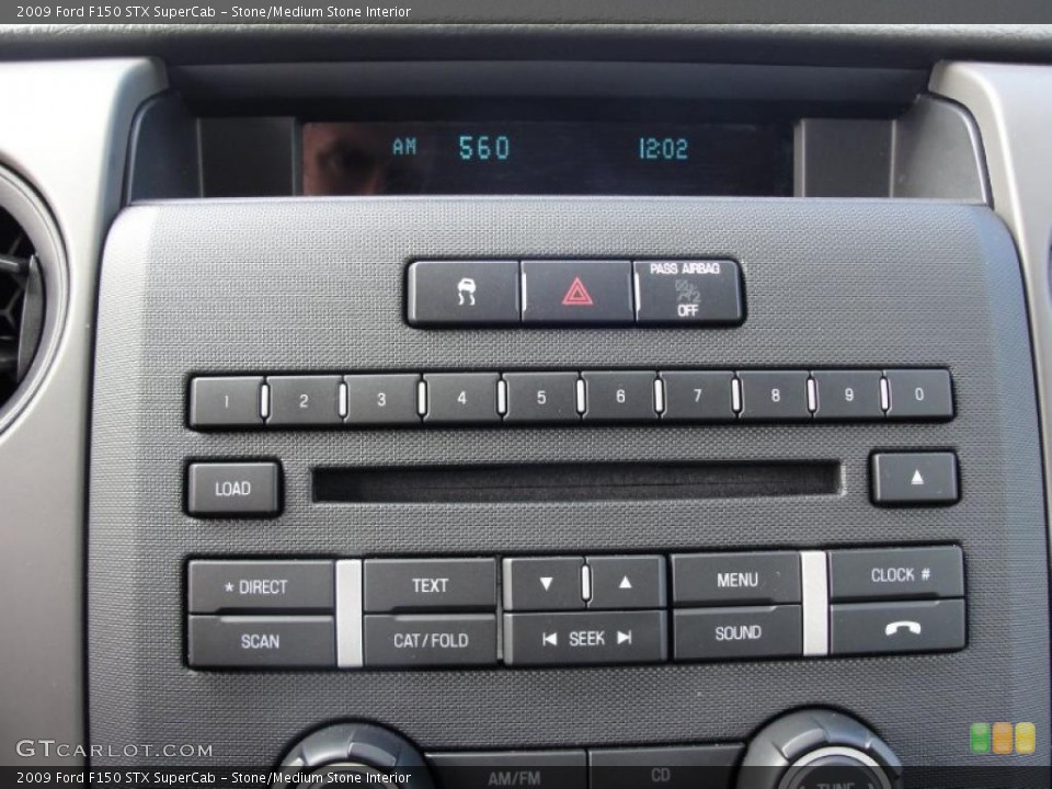 Stone/Medium Stone Interior Controls for the 2009 Ford F150 STX SuperCab #40800039