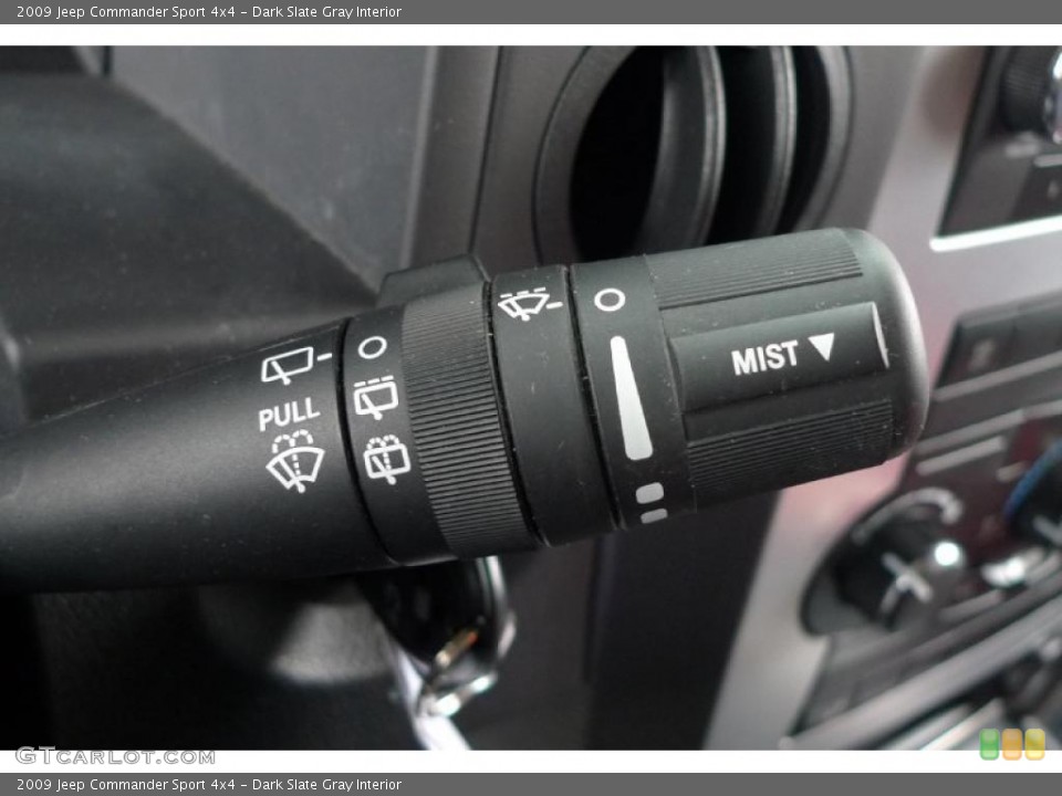 Dark Slate Gray Interior Controls for the 2009 Jeep Commander Sport 4x4 #40802311