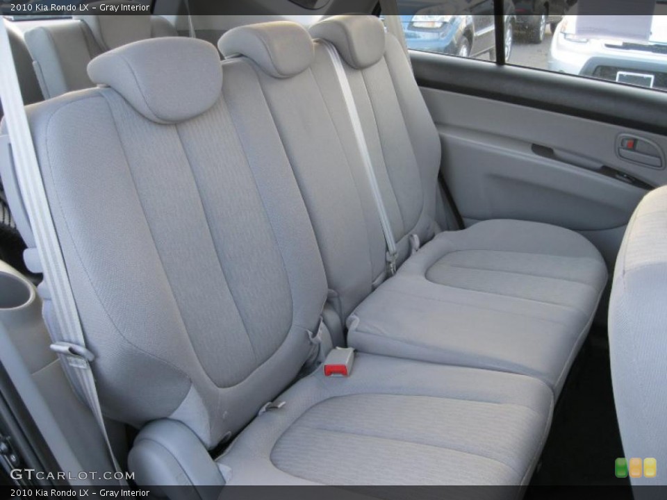 Gray Interior Photo for the 2010 Kia Rondo LX #40803271