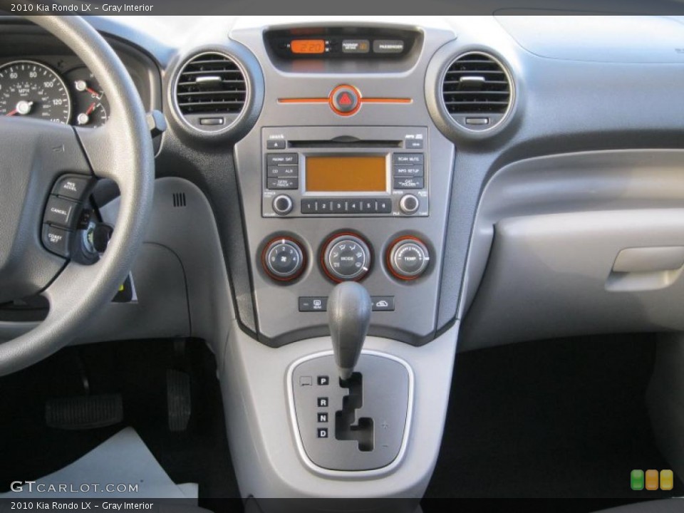 Gray Interior Controls for the 2010 Kia Rondo LX #40803451