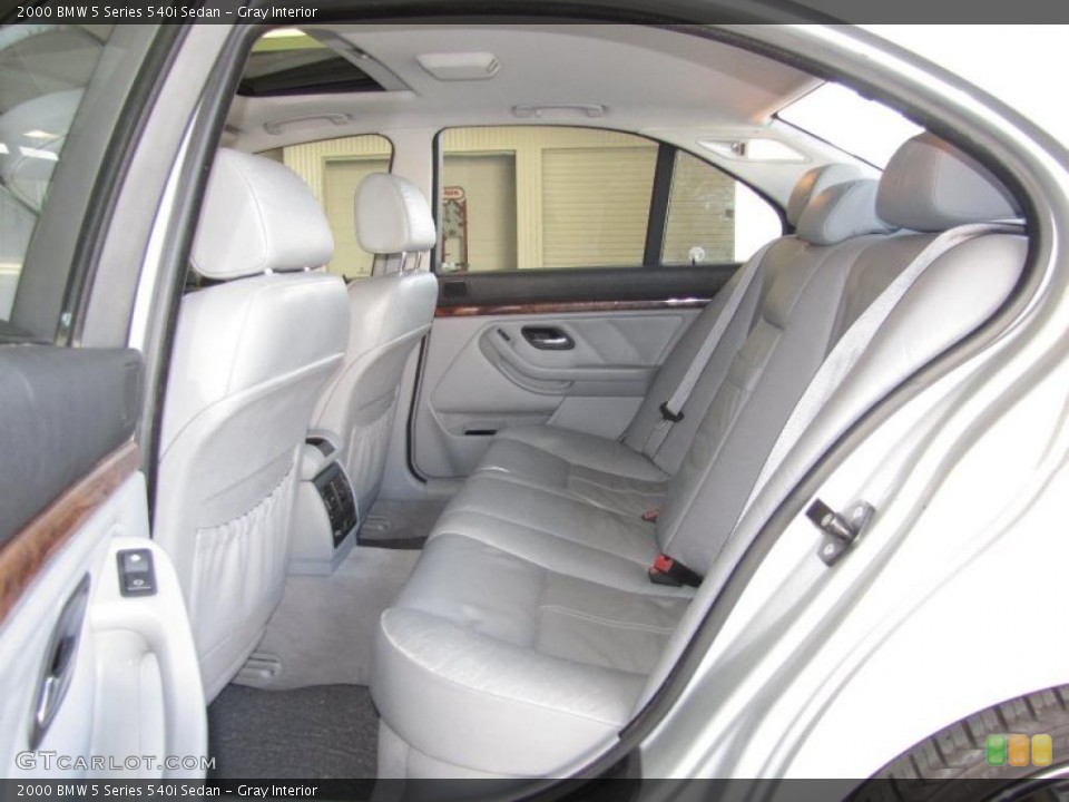 Gray Interior Photo for the 2000 BMW 5 Series 540i Sedan #40806091