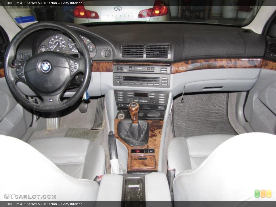 Gray Interior Prime Interior for the 2000 BMW 5 Series 540i Sedan #40806119