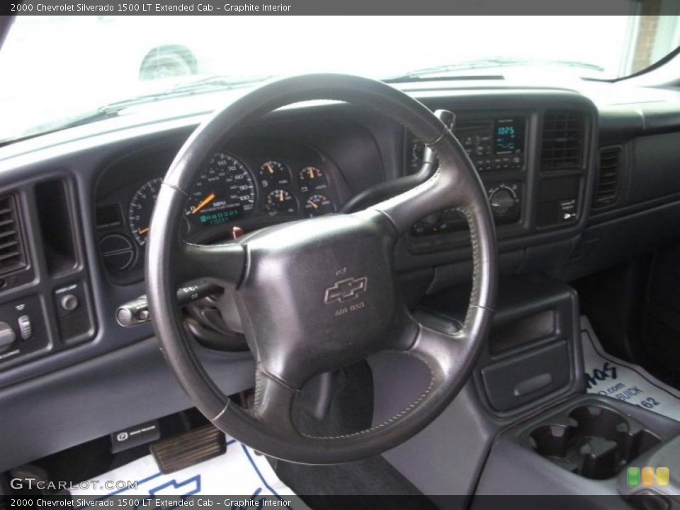 Graphite Interior Dashboard for the 2000 Chevrolet Silverado 1500 LT Extended Cab #40811187