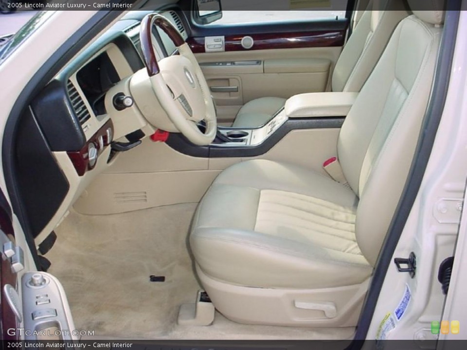 Camel Interior Photo for the 2005 Lincoln Aviator Luxury #40814531