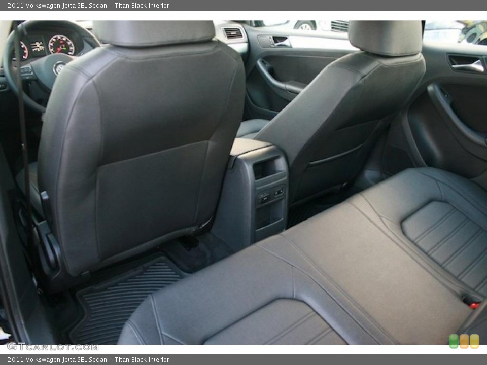 Titan Black Interior Photo for the 2011 Volkswagen Jetta SEL Sedan #40819515