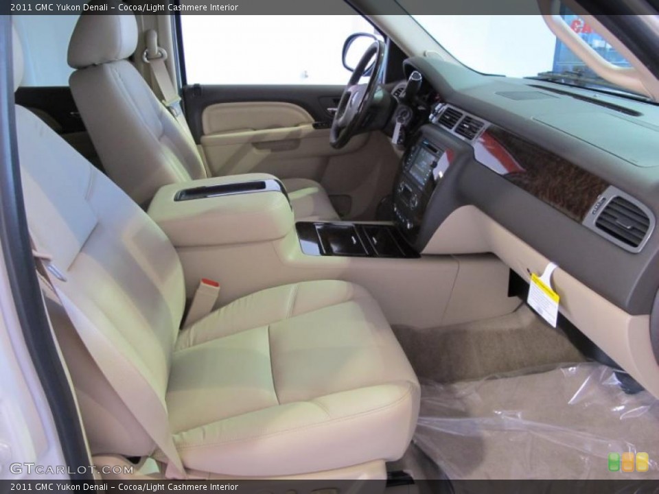 Cocoa/Light Cashmere Interior Photo for the 2011 GMC Yukon Denali #40828233