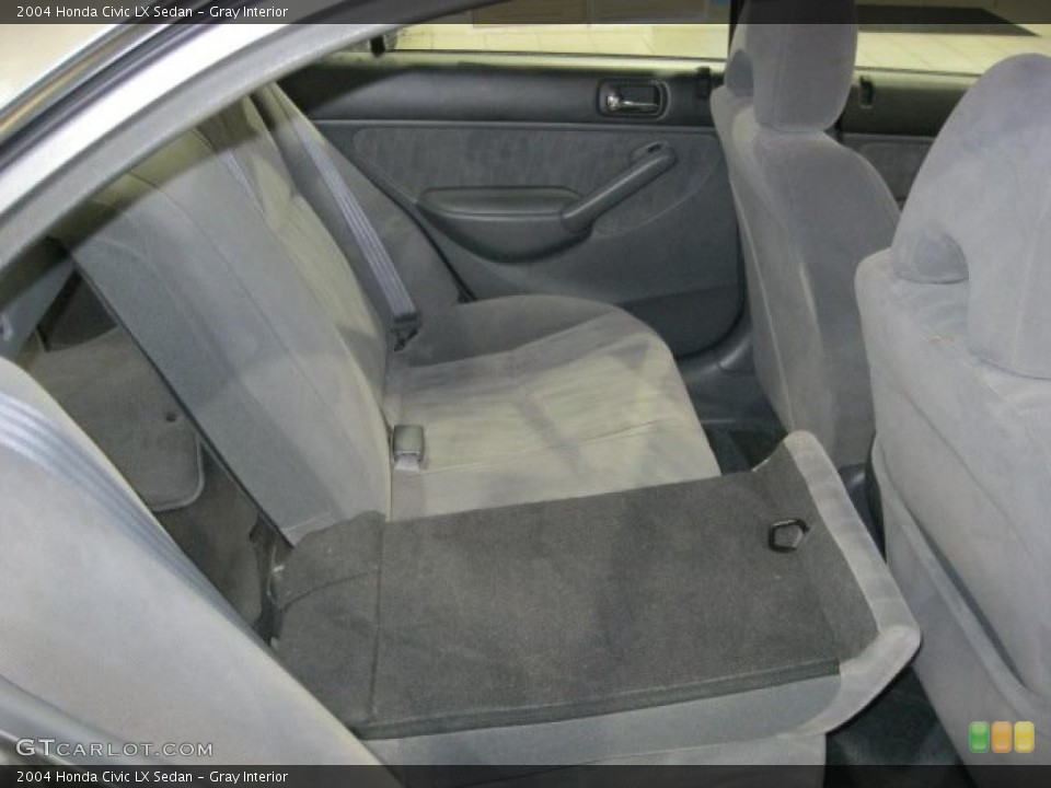 Gray Interior Photo for the 2004 Honda Civic LX Sedan #40830405