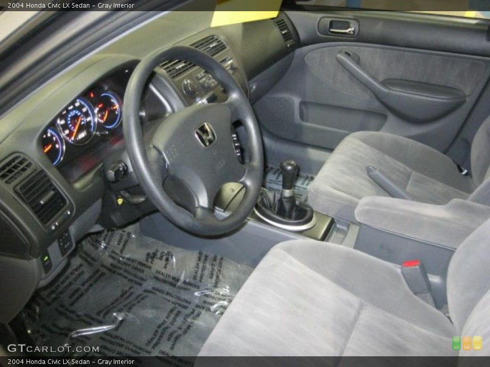 Gray Interior Photo for the 2004 Honda Civic LX Sedan #40830513