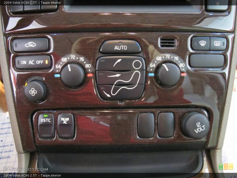 Taupe Interior Controls for the 2004 Volvo XC90 2.5T #40832349