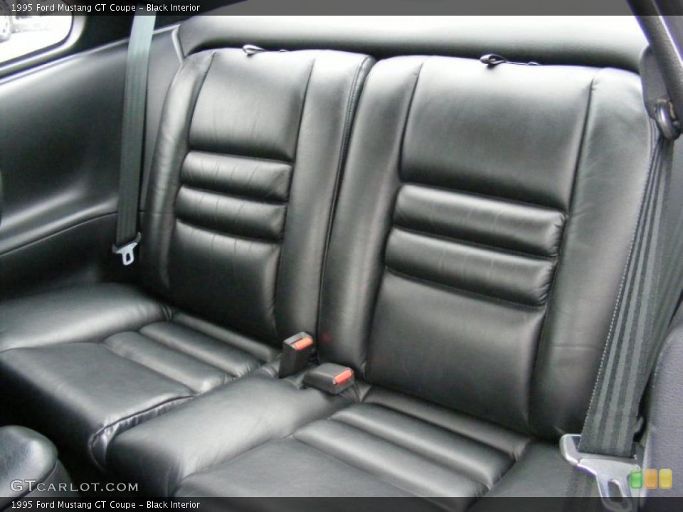 Black Interior Photo for the 1995 Ford Mustang GT Coupe #40837281