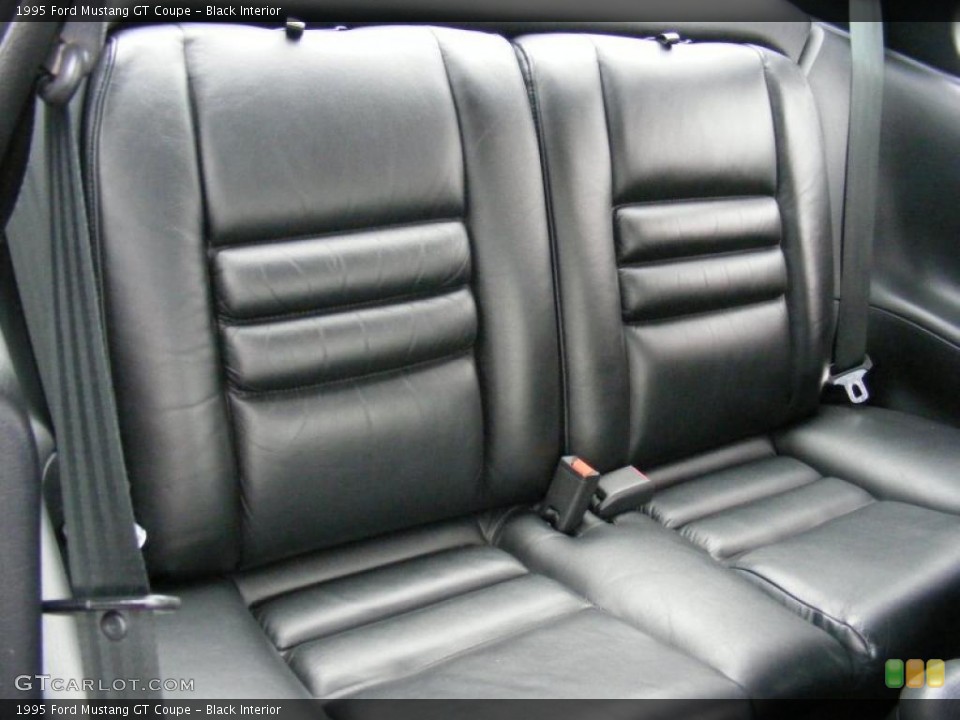 Black Interior Photo for the 1995 Ford Mustang GT Coupe #40837297