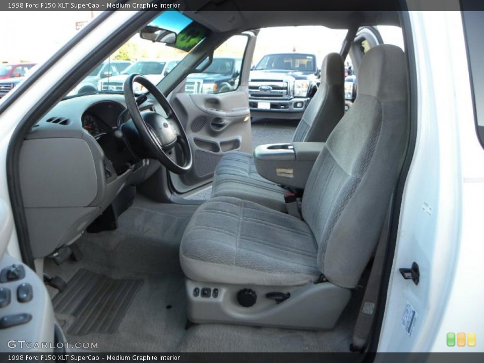 Medium Graphite Interior Photo for the 1998 Ford F150 XLT SuperCab #40837317