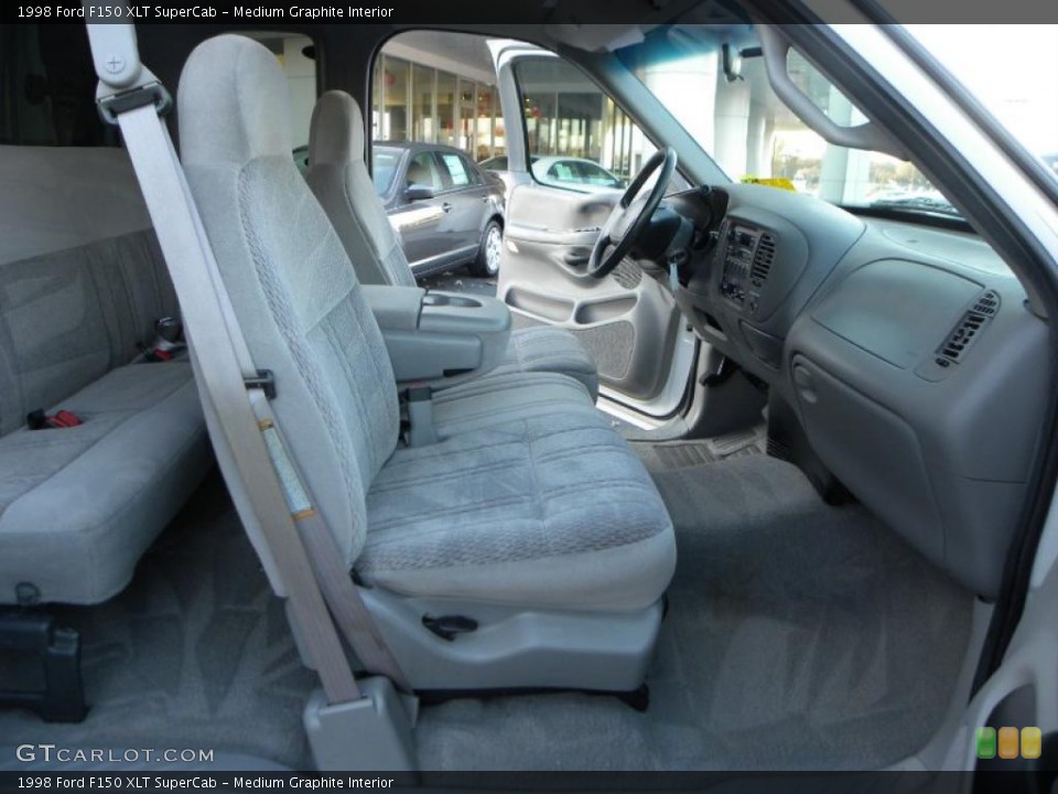 Medium Graphite Interior Photo for the 1998 Ford F150 XLT SuperCab #40837353