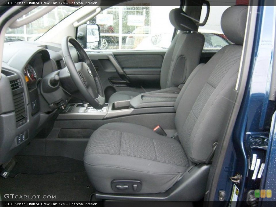 Charcoal Interior Photo for the 2010 Nissan Titan SE Crew Cab 4x4 #40837941