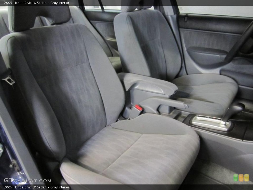 Gray Interior Photo for the 2005 Honda Civic LX Sedan #40842294