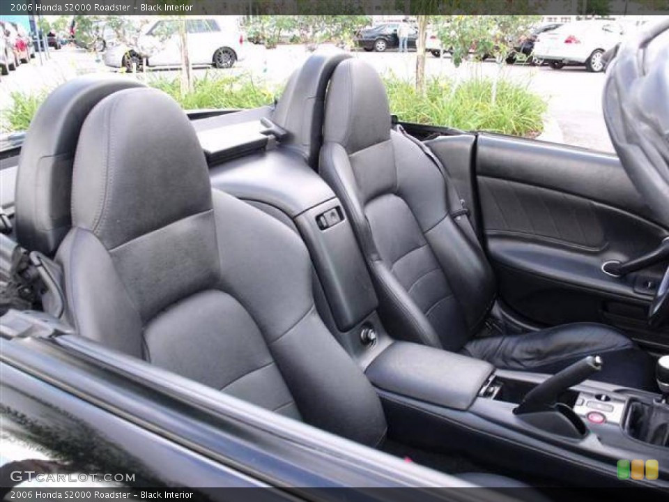 Black Interior Photo for the 2006 Honda S2000 Roadster #40843977