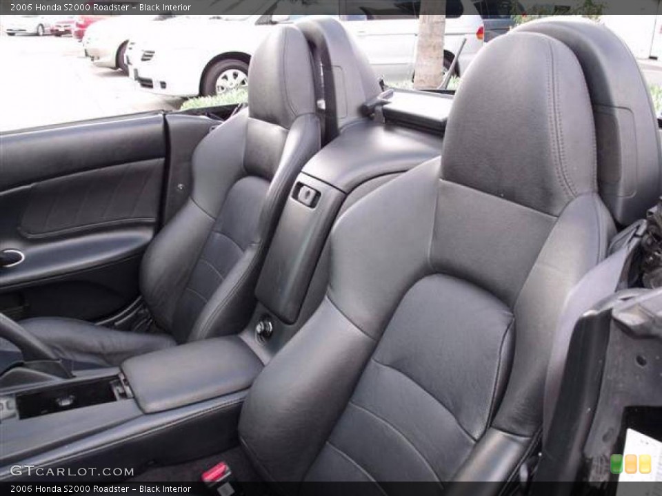 Black Interior Photo for the 2006 Honda S2000 Roadster #40844013