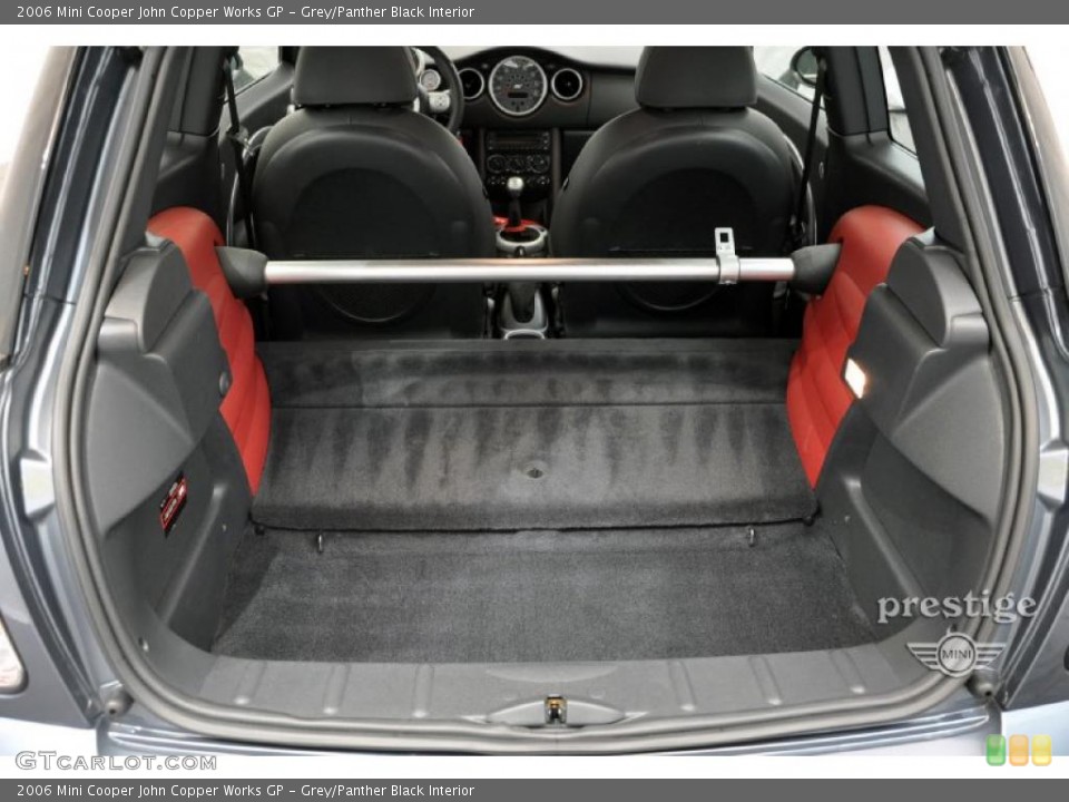 Grey/Panther Black Interior Photo for the 2006 Mini Cooper John Copper Works GP #40844629