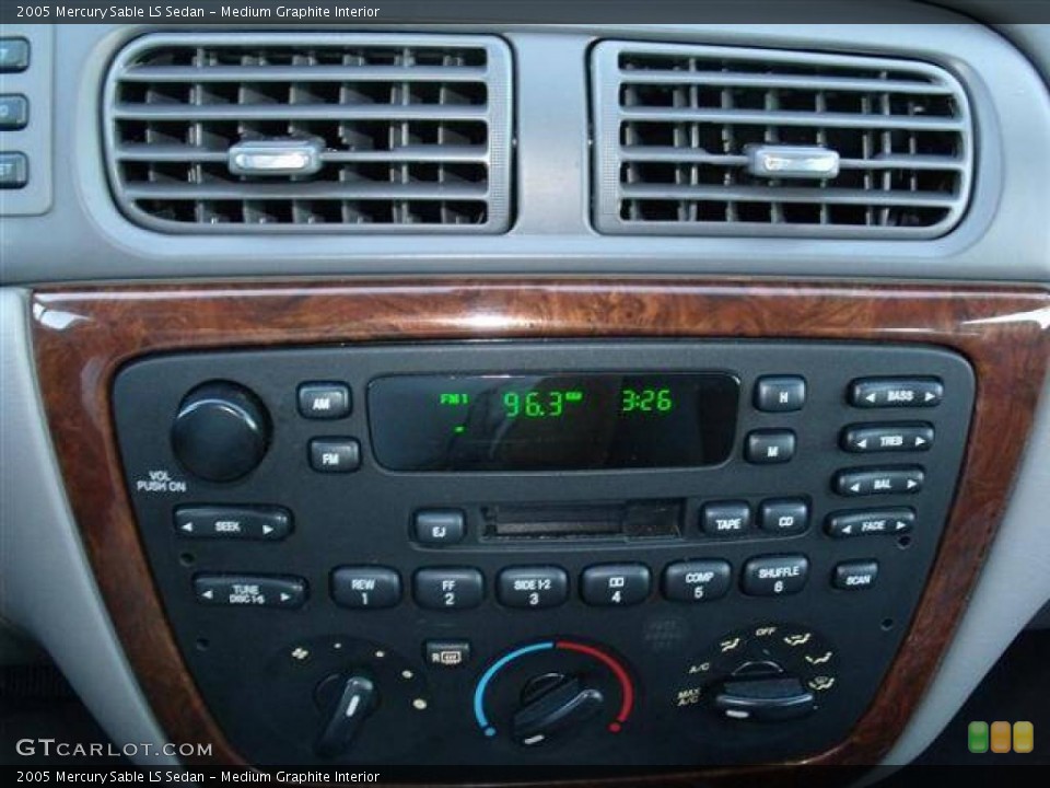 Medium Graphite Interior Controls for the 2005 Mercury Sable LS Sedan #40844765