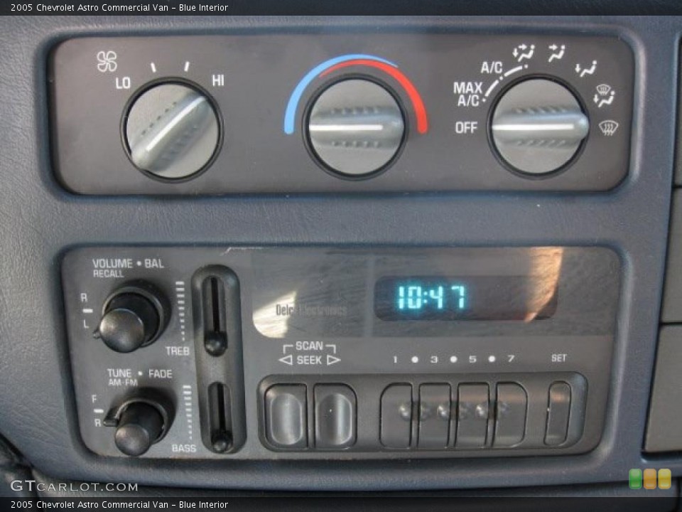 Blue Interior Controls for the 2005 Chevrolet Astro Commercial Van #40846741