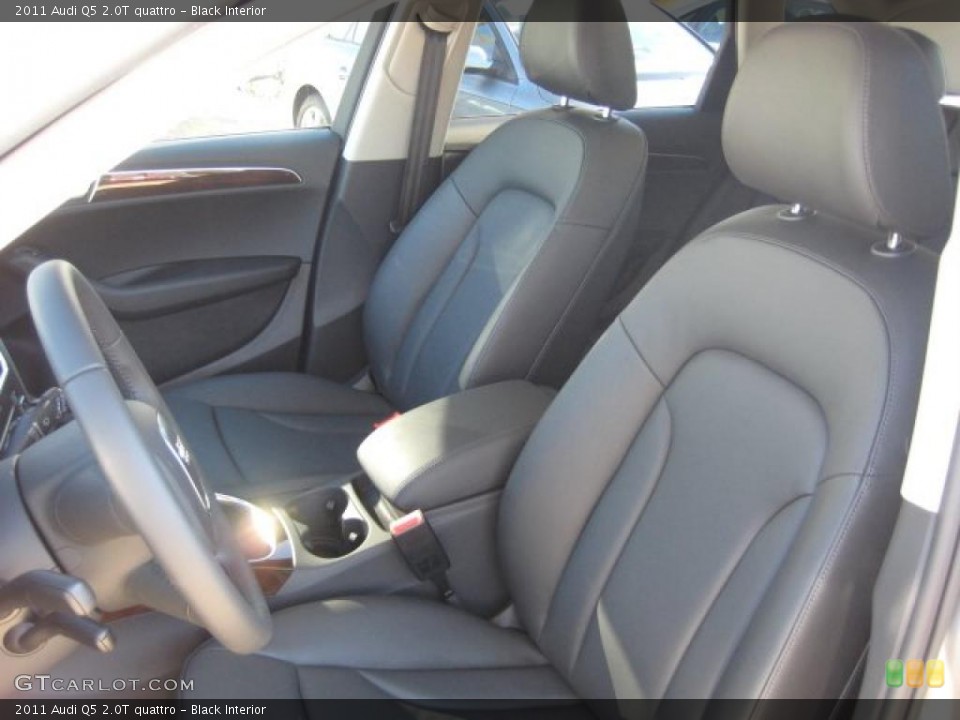 Black Interior Photo for the 2011 Audi Q5 2.0T quattro #40848574