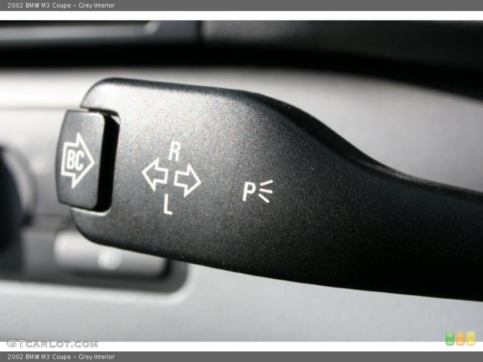 Grey Interior Controls for the 2002 BMW M3 Coupe #40849189