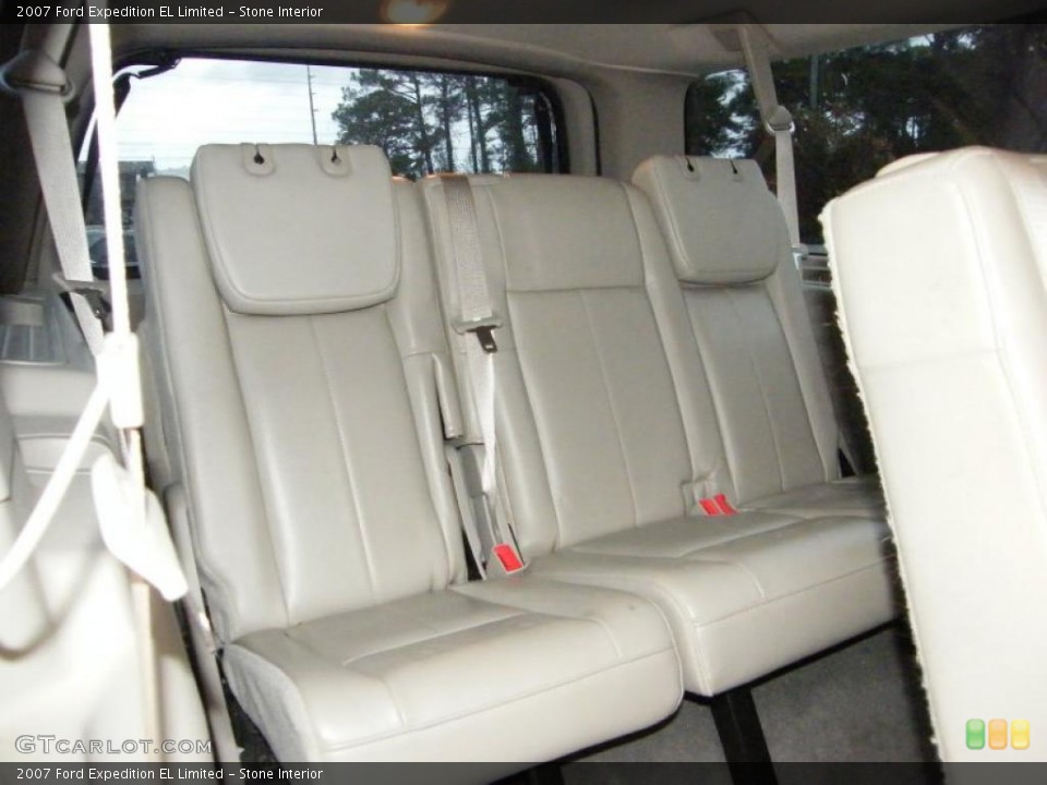 Stone Interior Photo for the 2007 Ford Expedition EL Limited #40860861