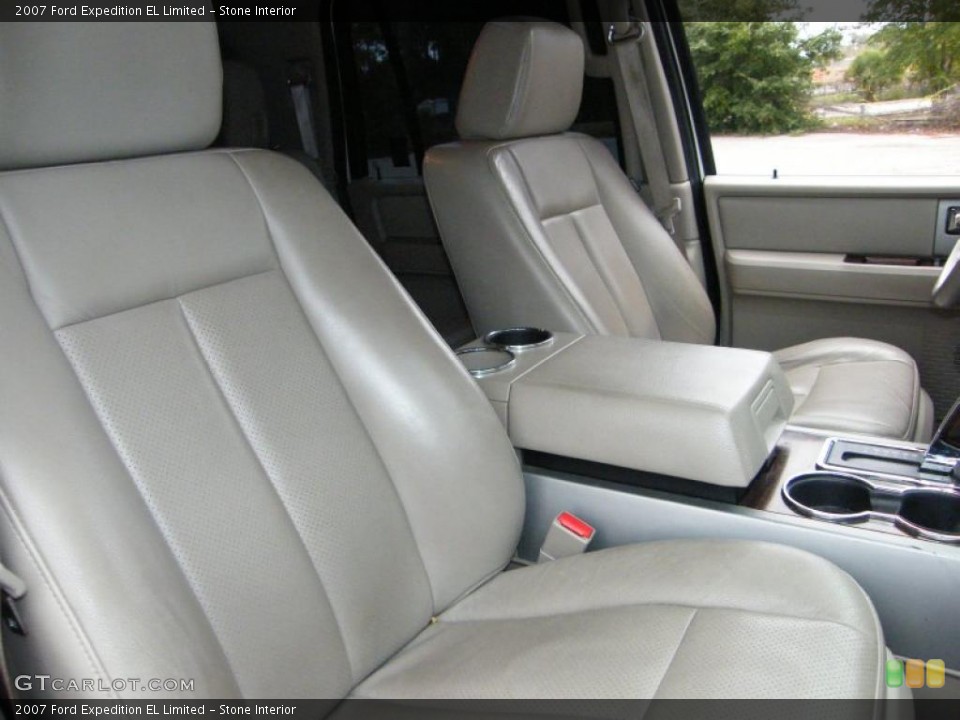 Stone Interior Photo for the 2007 Ford Expedition EL Limited #40860885