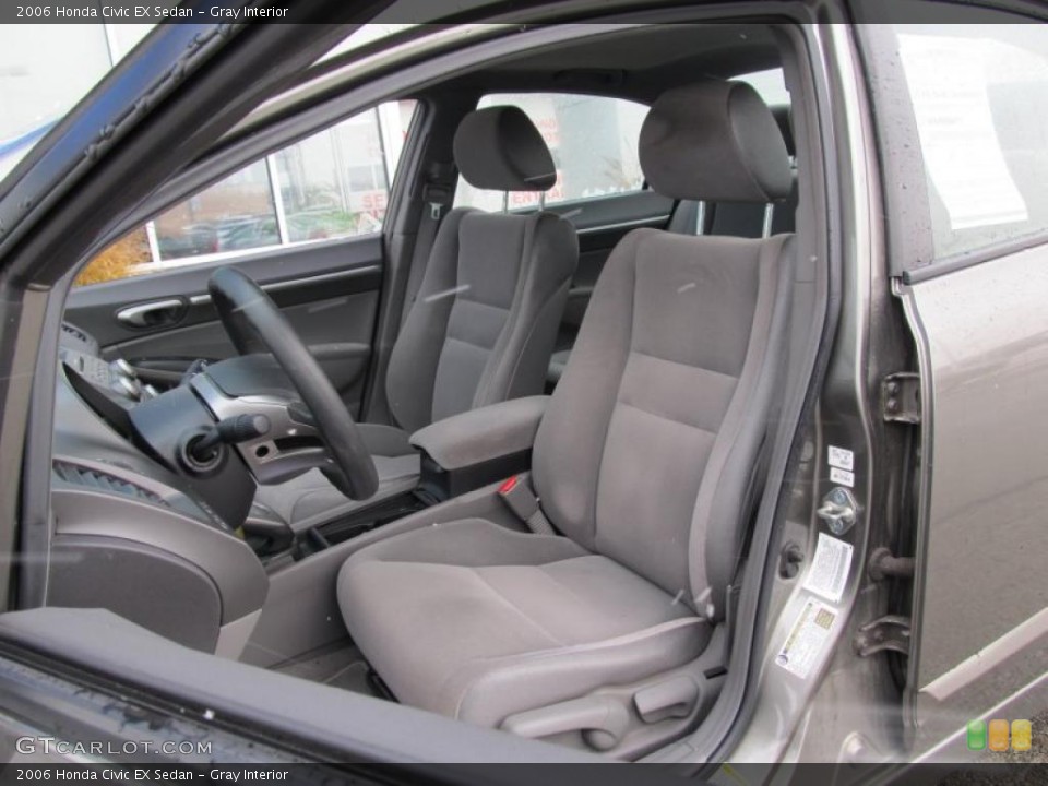 Gray Interior Photo for the 2006 Honda Civic EX Sedan #40863117