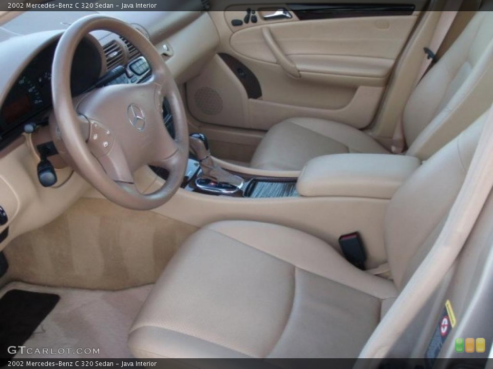 Java Interior Photo for the 2002 Mercedes-Benz C 320 Sedan #40864929