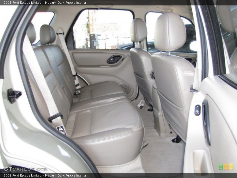 Medium Dark Pebble Interior Photo for the 2003 Ford Escape Limited #40866669