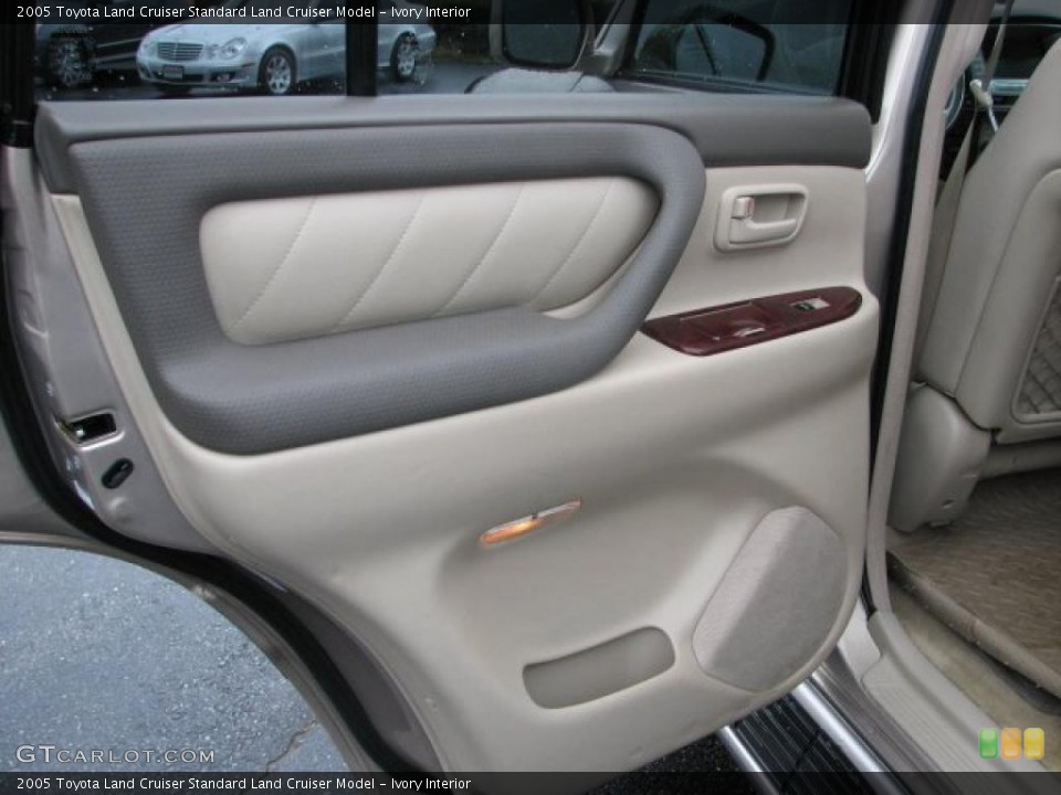Ivory Interior Door Panel for the 2005 Toyota Land Cruiser  #40868920