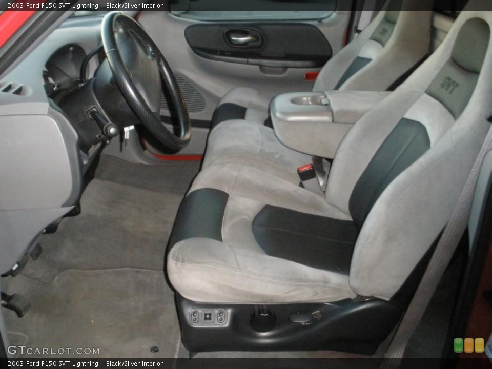 Black/Silver Interior Photo for the 2003 Ford F150 SVT Lightning #40869874