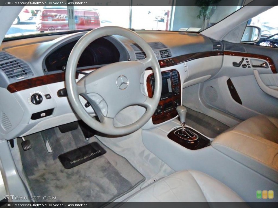 Ash Interior Prime Interior for the 2002 Mercedes-Benz S 500 Sedan #40870686