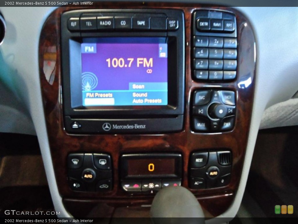 Ash Interior Controls for the 2002 Mercedes-Benz S 500 Sedan #40870898