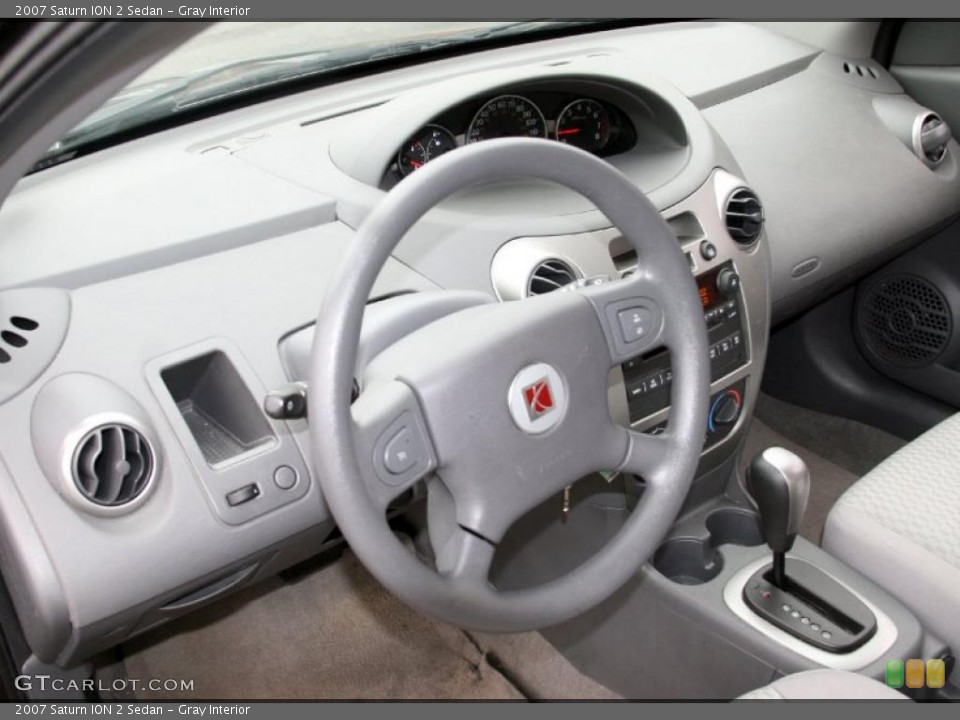 Gray Interior Photo for the 2007 Saturn ION 2 Sedan #40889353