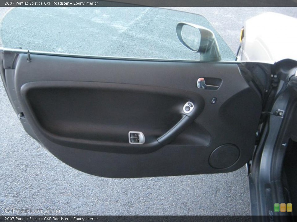 Ebony Interior Door Panel for the 2007 Pontiac Solstice GXP Roadster #40891701