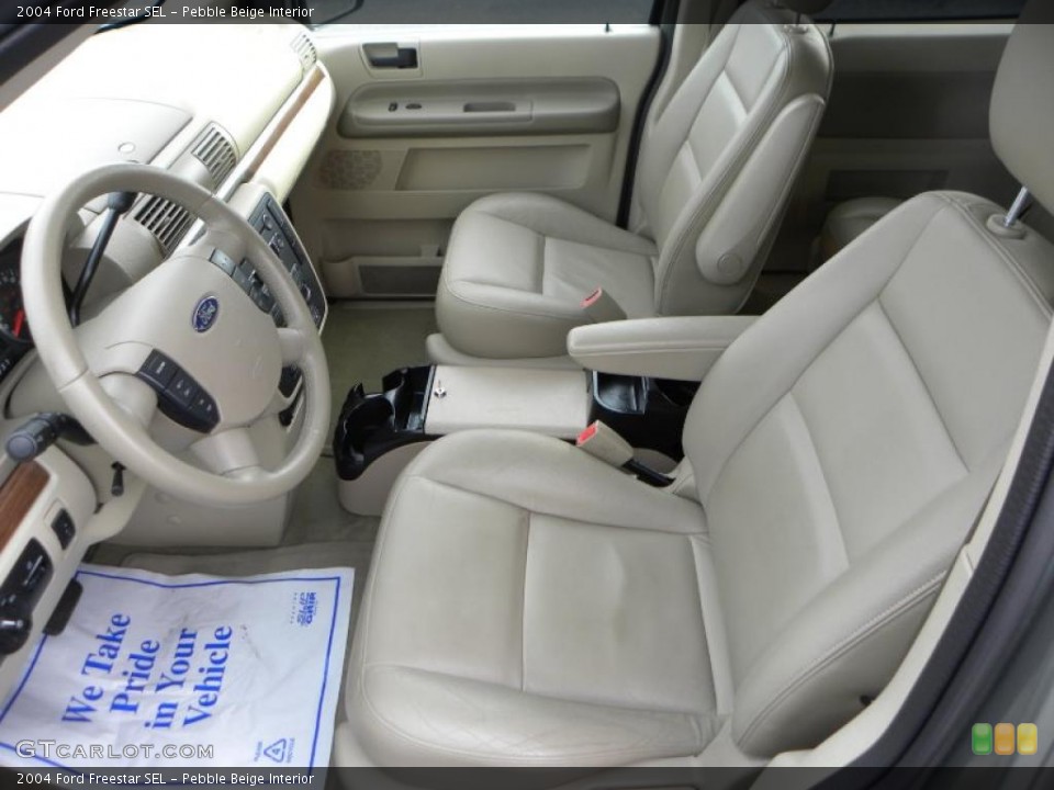 Pebble Beige Interior Photo for the 2004 Ford Freestar SEL #40892241