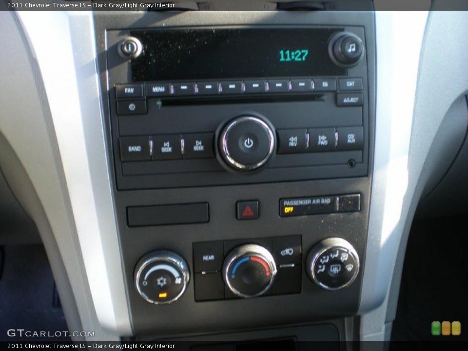 Dark Gray/Light Gray Interior Controls for the 2011 Chevrolet Traverse LS #40895245